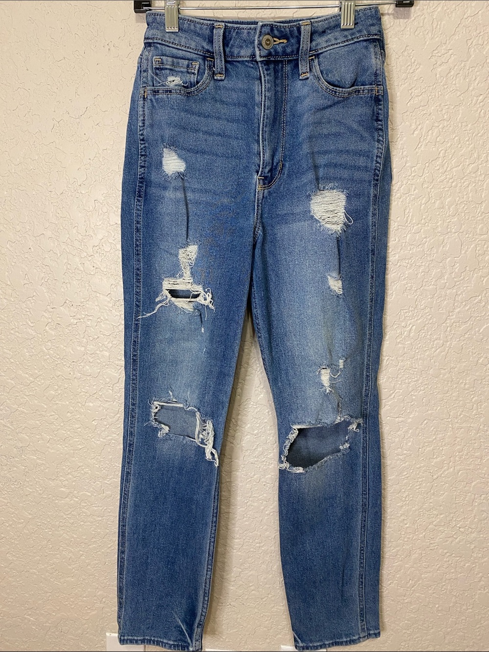 Hollister Mom Jeans Light Blue Ultra High-Rise 00R